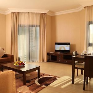 One-Bedroom Apartment City View